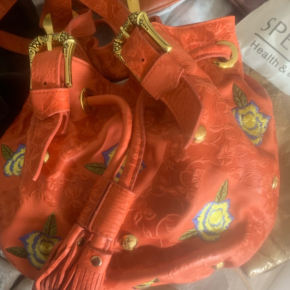 Chi by Falch round purse